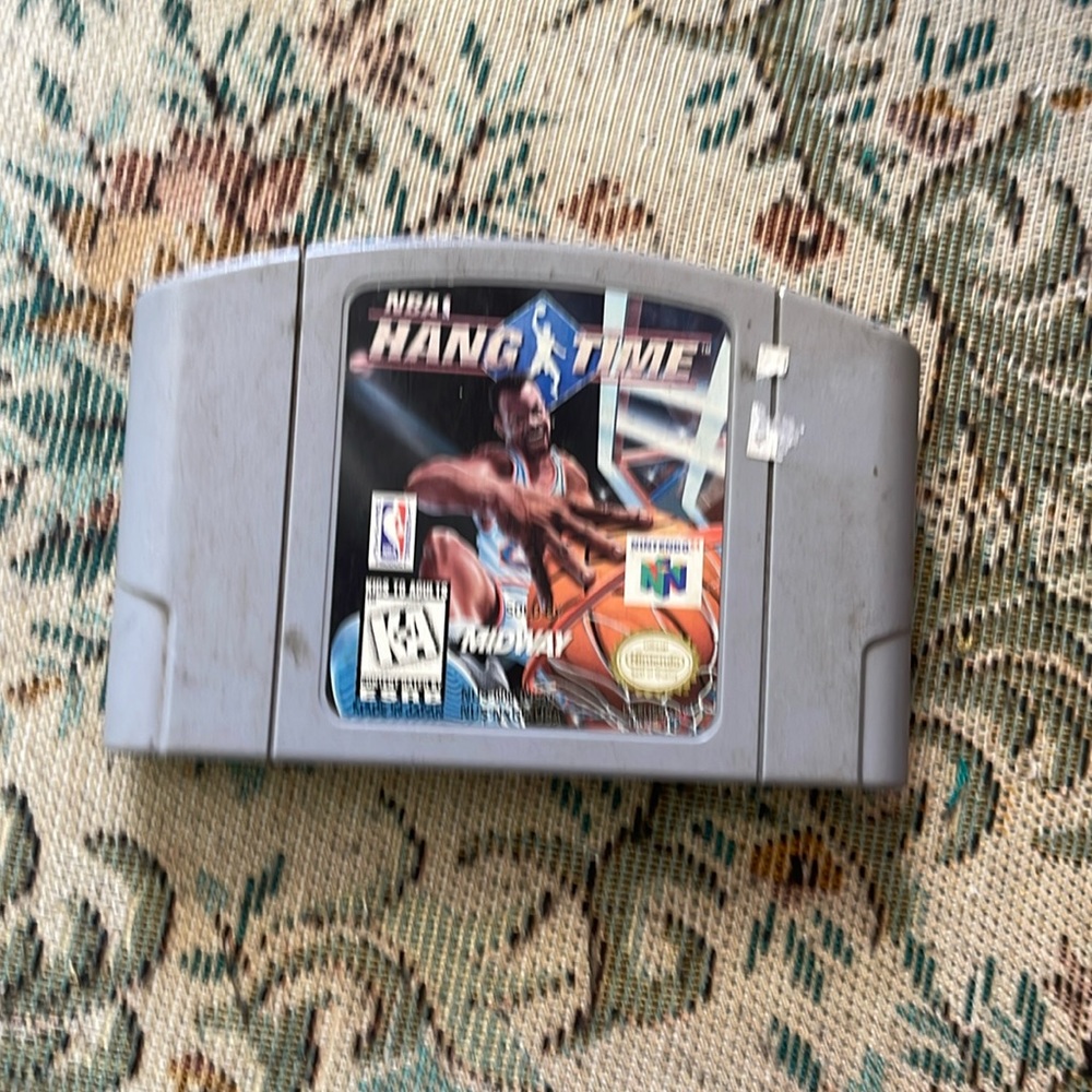 3 different Nintendo games